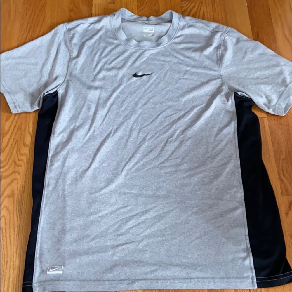 Nike Short Sleeve Shirt for Men
